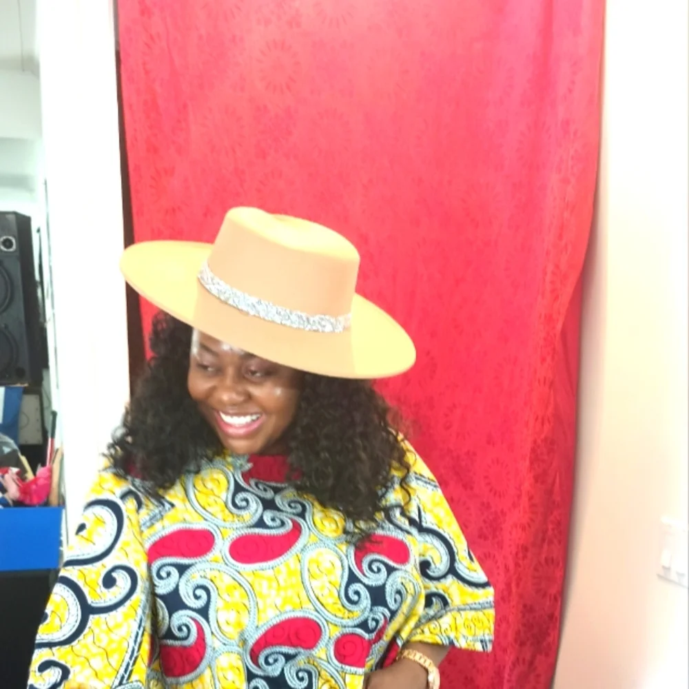 Lovely hat - Picture 1 of 1